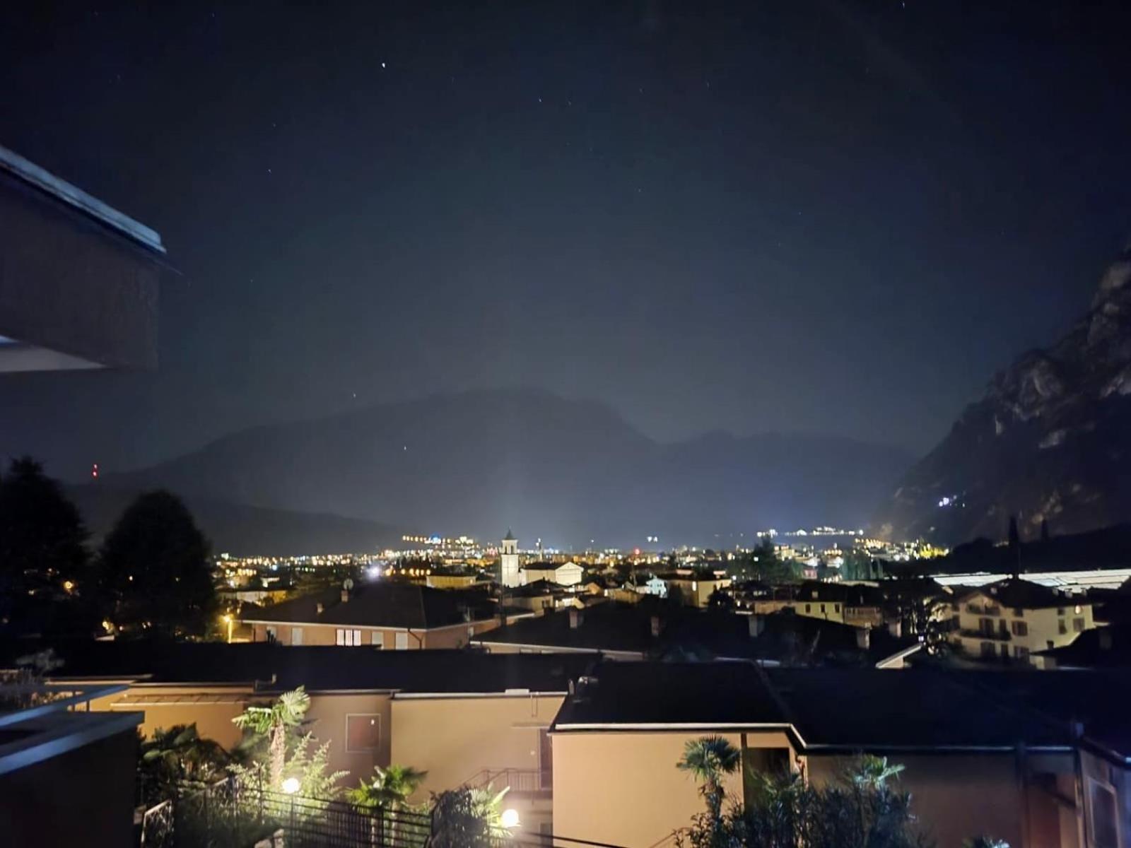 Appartamento Peppino Mit Seeblick Und Pool Riva del Garda Eksteriør bilde